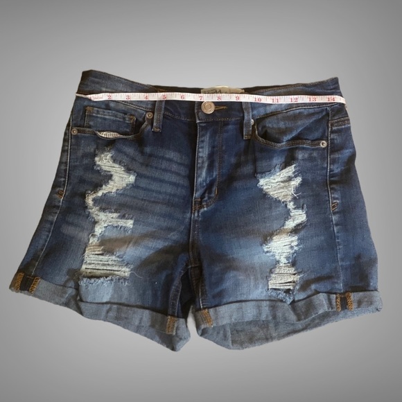 Mudd Distressed Jean Shorts - Picture 3 of 6